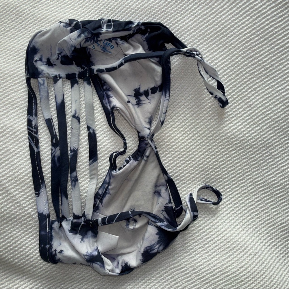 Blue Life Blue and White Tie-Dye Bikini Top - Picture 3 of 4
